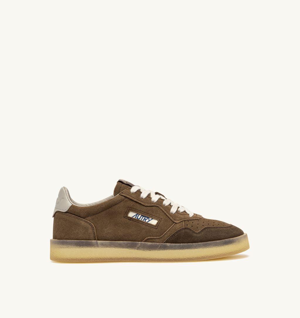 AUTRY - Basket Medalist Low Suede/leather/Crepe Figaro/Feather