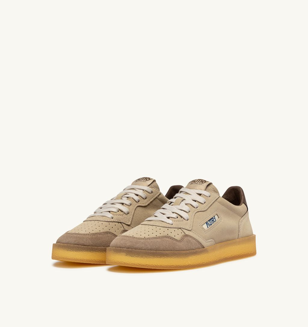 AUTRY - Basket Medalist Low Suede/leather/Crepe Biscotti/Kangaroo