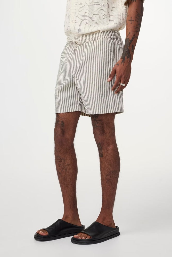 NN07 - Short Gregor 5246 Green Stripe