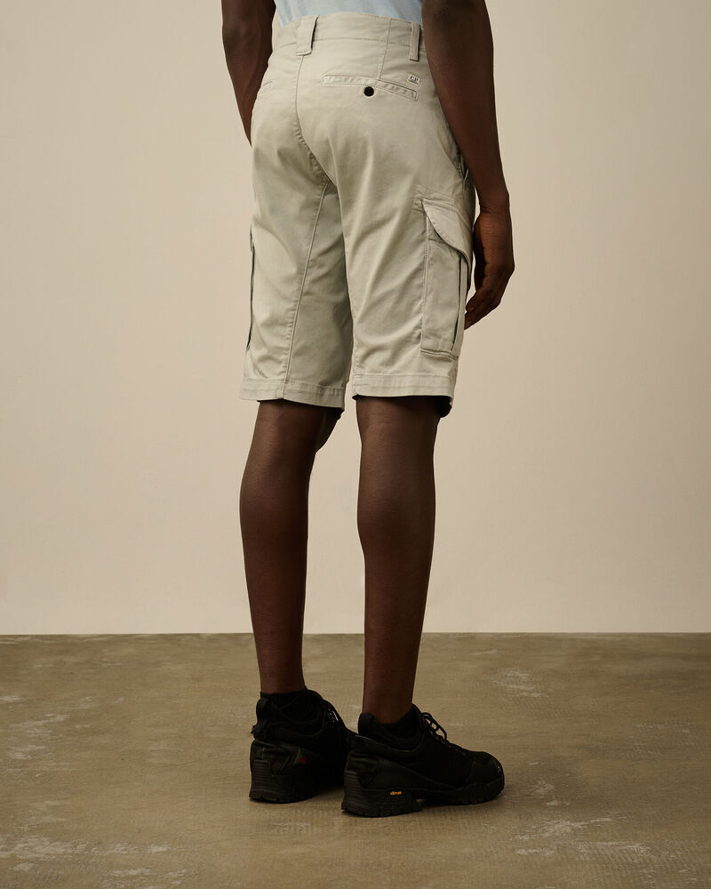 C.P. Company - Short strech sateen cargo Blue Fox