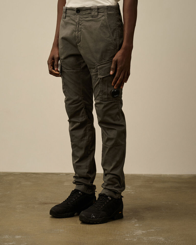 C.P. Company - Pantalon strech sateen ergonomic lens double cargo Smoked Pearl