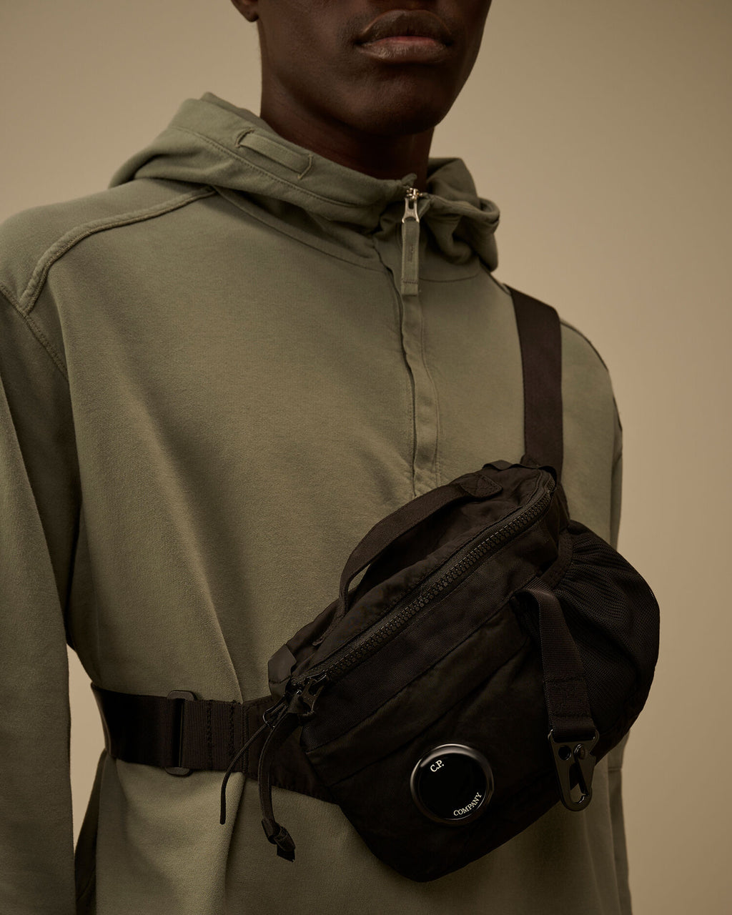 C.P. Company - Sac Grey Nylon B lens Waistbag Black