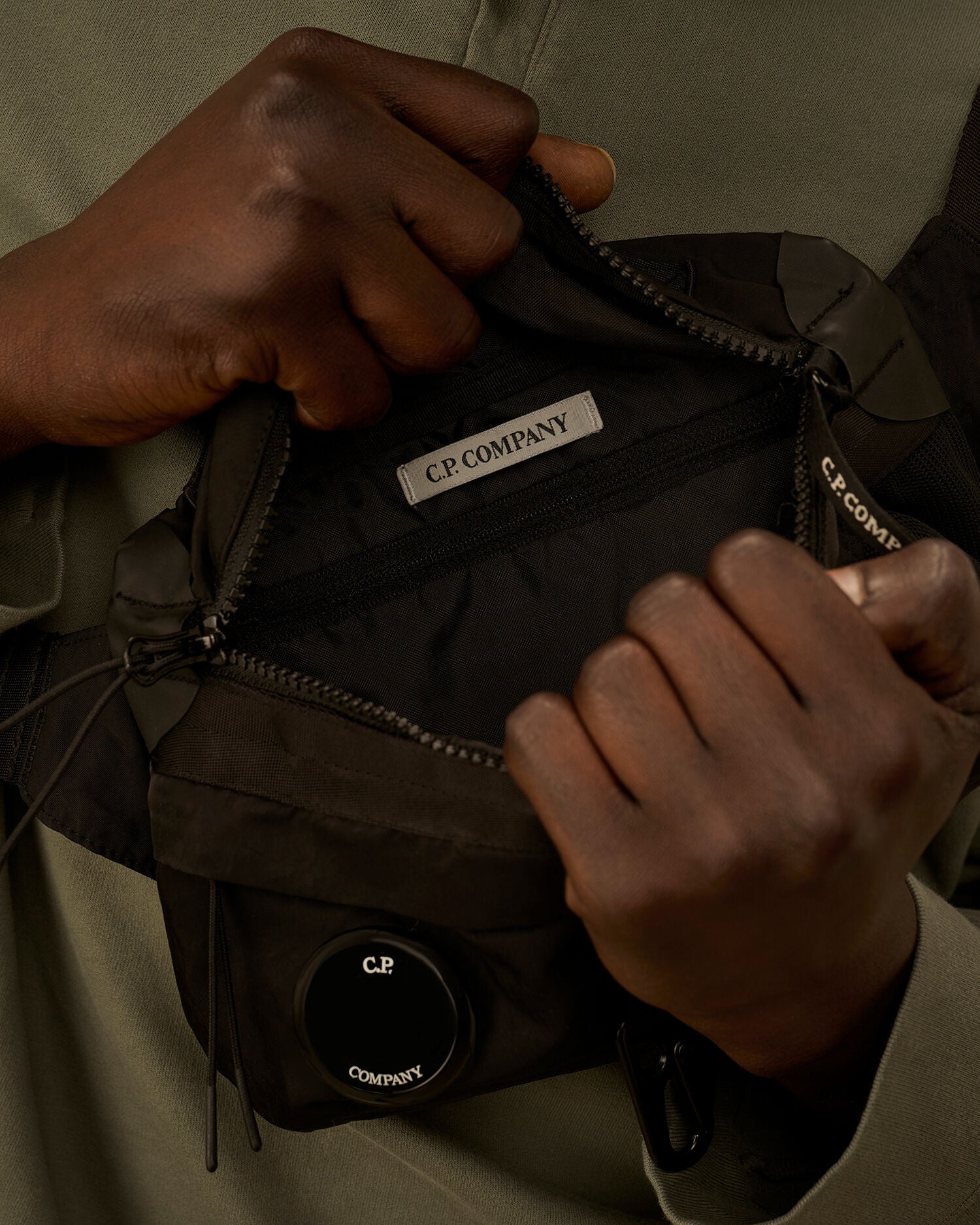 C.P. Company - Sac Grey Nylon B lens Waistbag Black