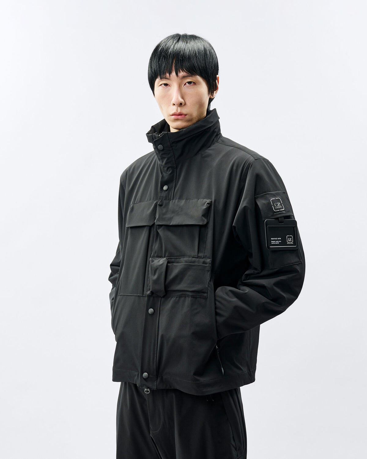 C.P. Company - Veste Metropolis Series Micro-Tek Hooded Jacket Black