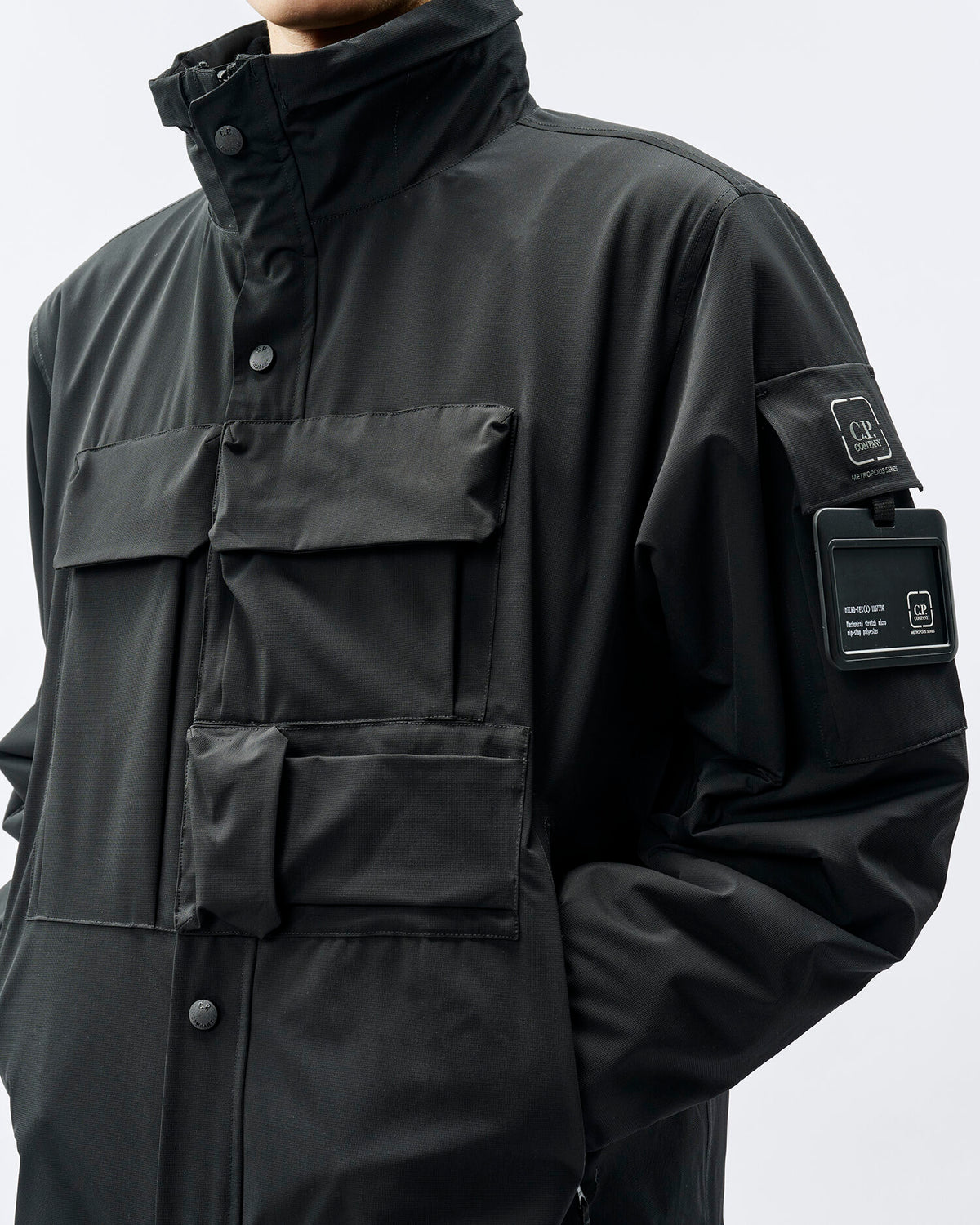 C.P. Company - Veste Metropolis Series Micro-Tek Hooded Jacket Black