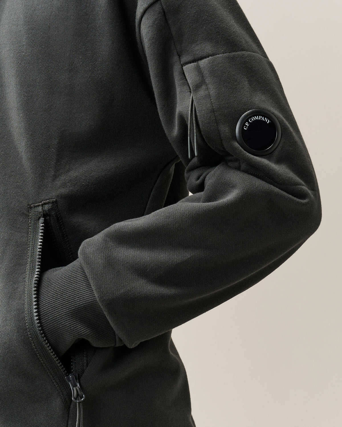 C.P. Company - Sweat zippé Diagonal Hooded Lens Raven/Grey
