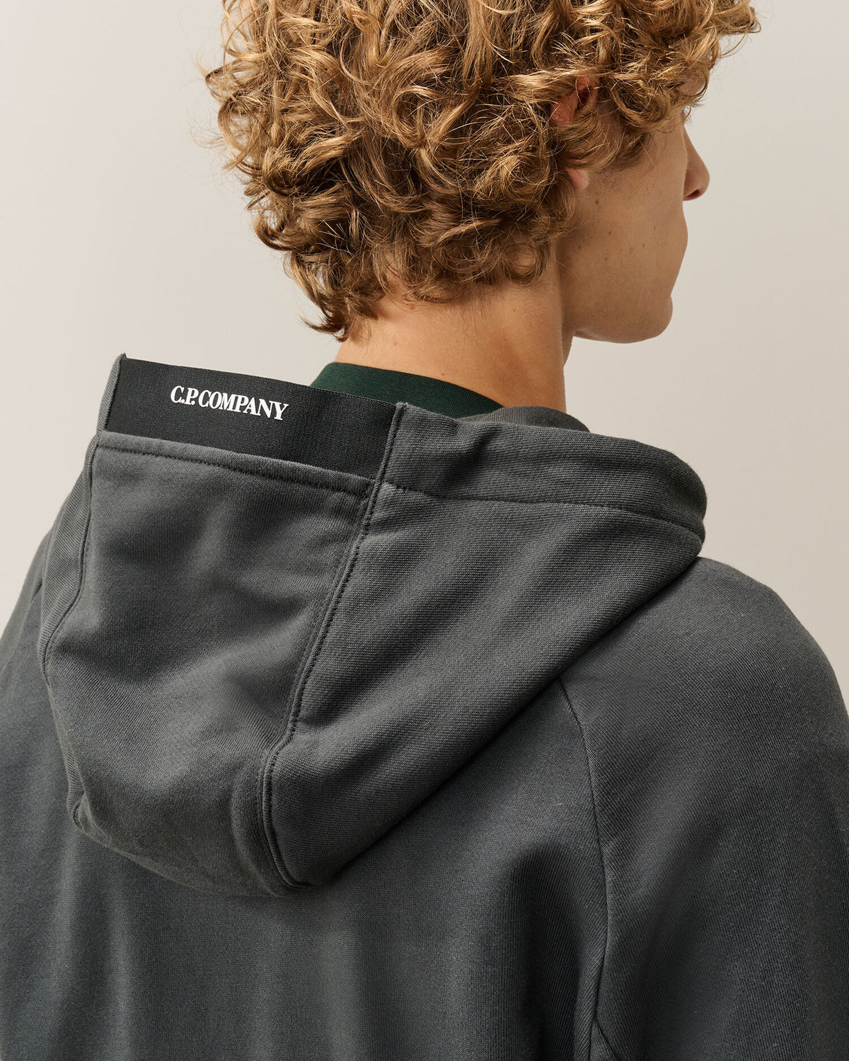 C.P. Company - Sweat zippé Diagonal Hooded Lens Raven/Grey
