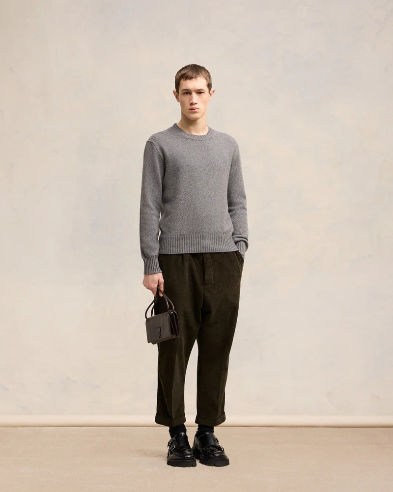 AMI - Pantalon carotte oversize velours cotele cafe fonce