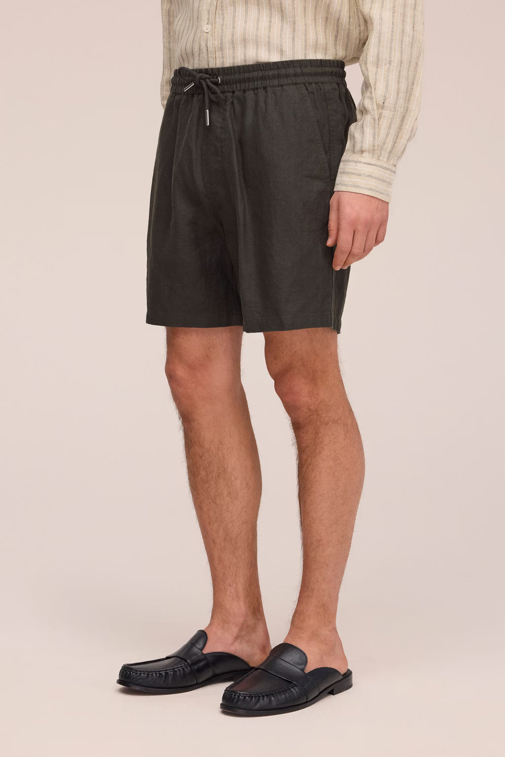 NN07 - Short Gregor 1454 Dark Army