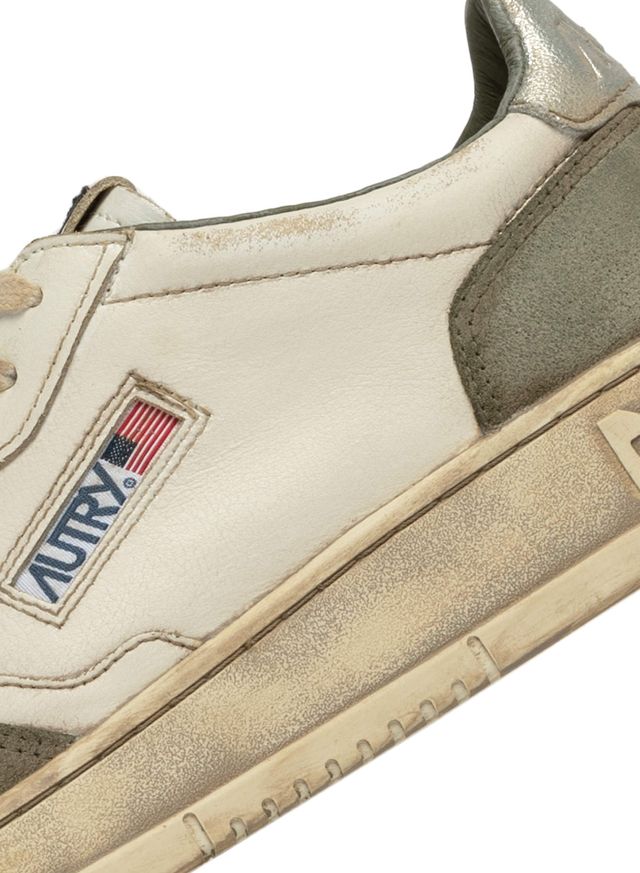 AUTRY - Basket Medalist Super Vintage Leather/suede Lizard/Silver