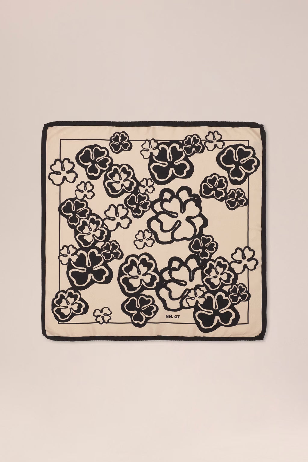 NN07 - Foulard Bloc 90032 Ivory Fleurs