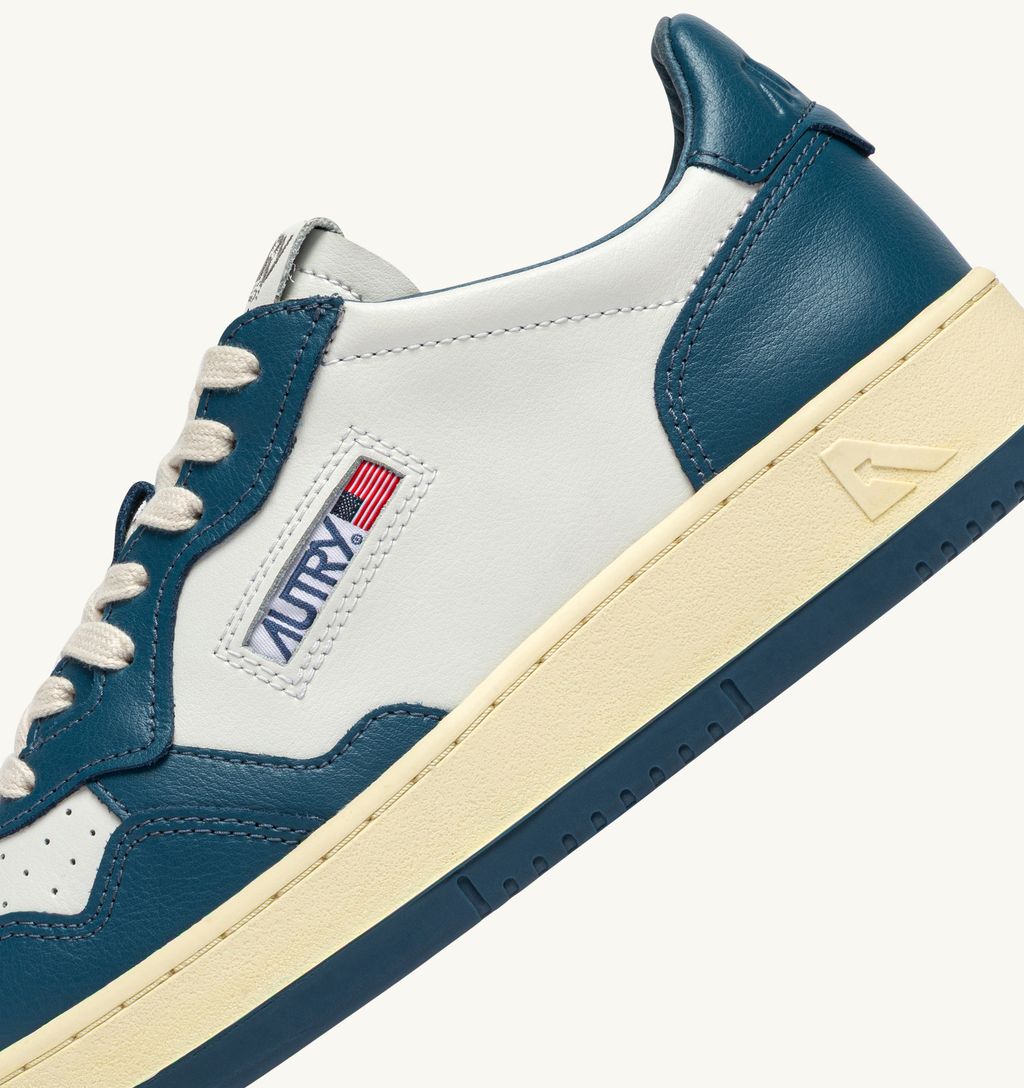 AUTRY - Basket Medalist Low Bicolor White/MalBlue