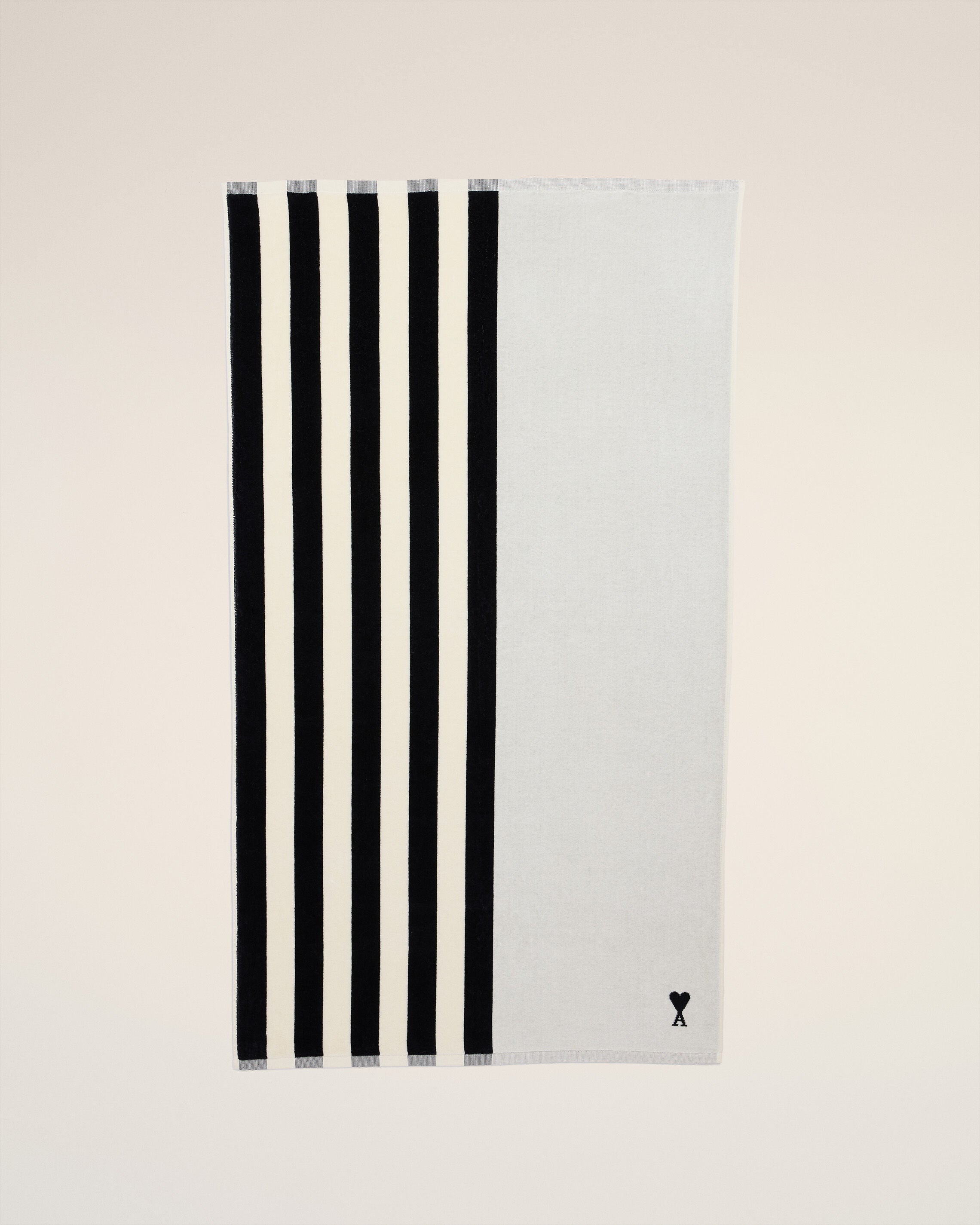 AMI - Serviette de plage Bicolore Ami de coeur Noir / Blanc crème