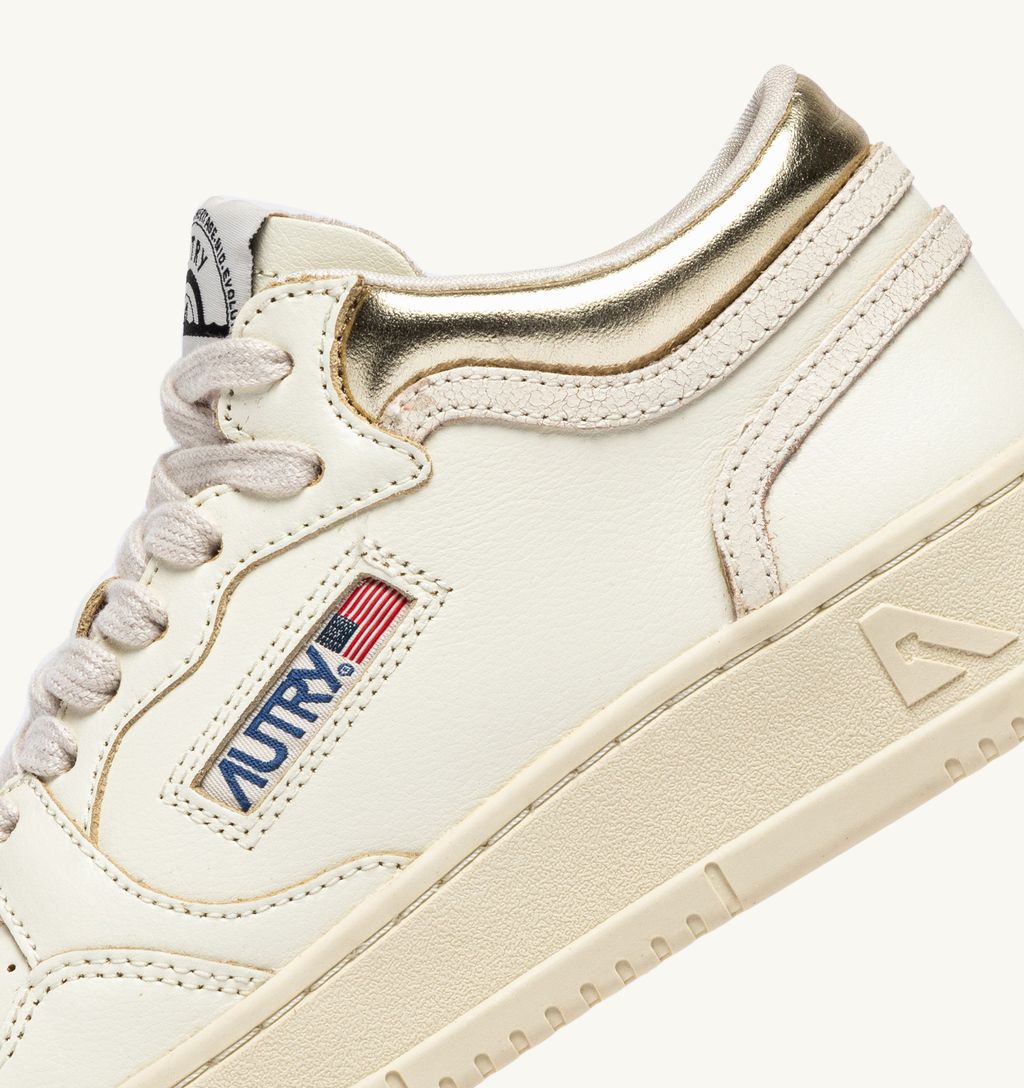 AUTRY - Basket Medway en cuir Marshmallow et Blanc