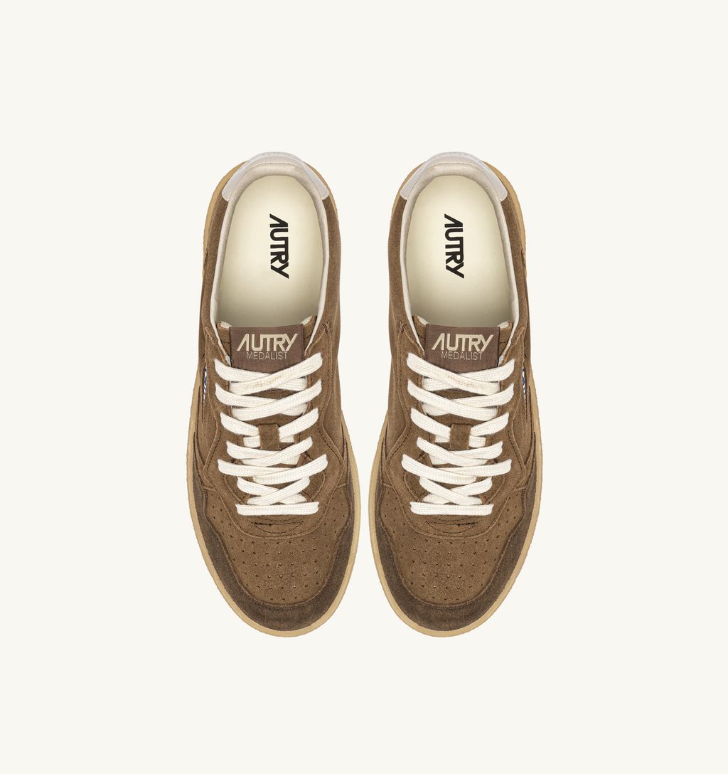 AUTRY - Basket Medalist Low Suede/leather/Crepe Figaro/Feather