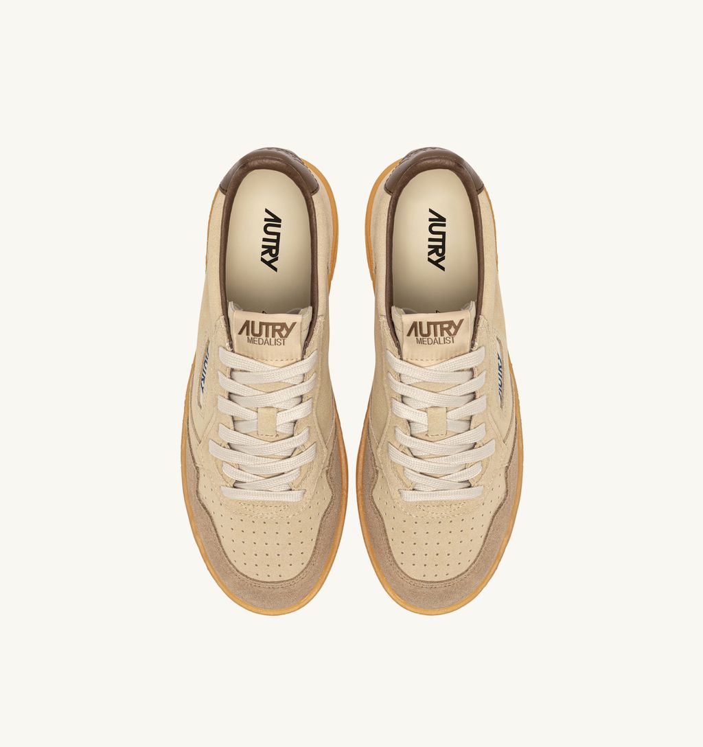 AUTRY - Basket Medalist Low Suede/leather/Crepe Biscotti/Kangaroo