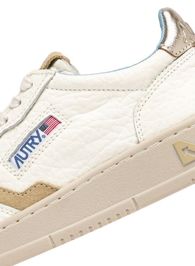 AUTRY - Basket Medalist Low cuir effet éléphant détails  black / platine / Spon