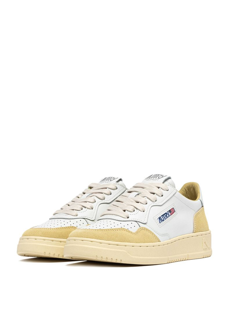 AUTRY - Basket Medalist Low Soft Leather/Suede White/Straw
