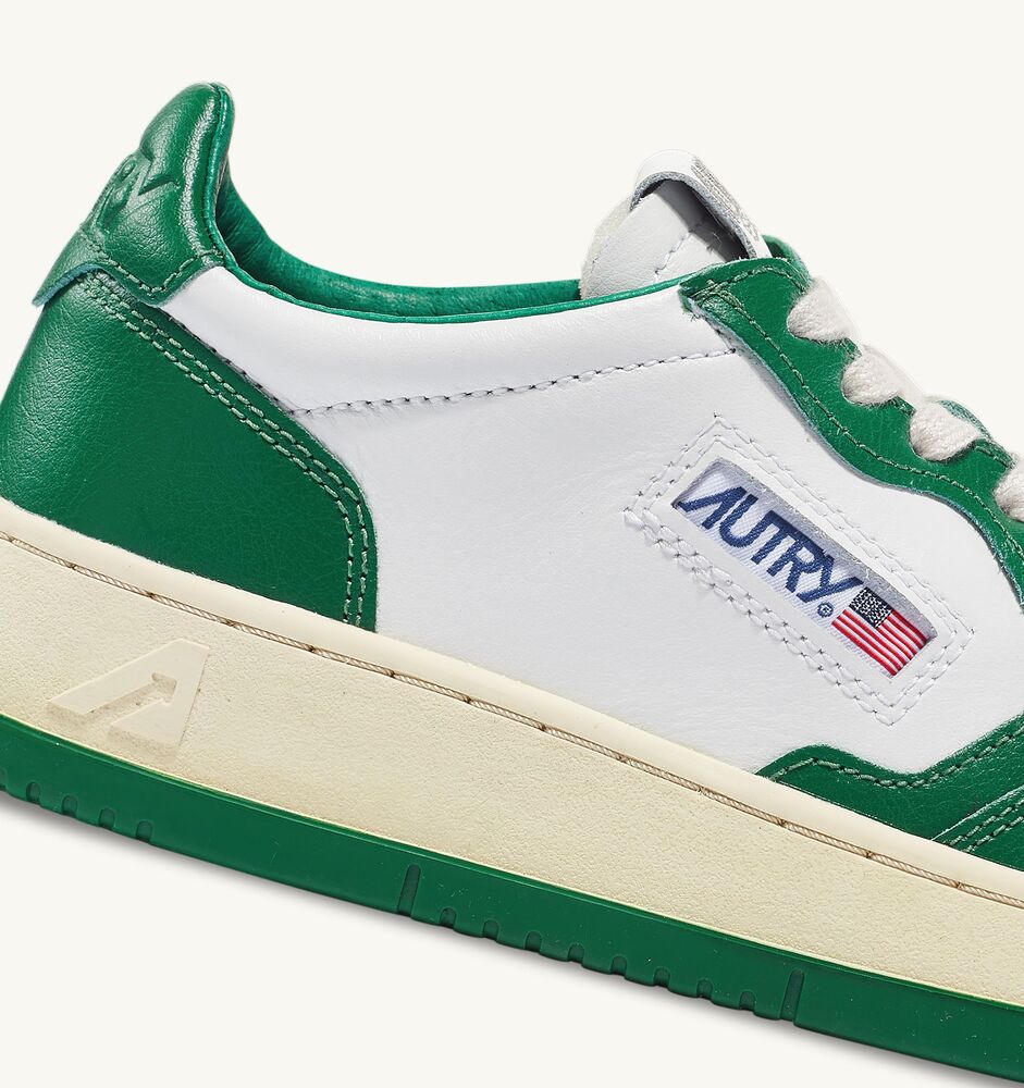AUTRY - Basket Medalist Bicolor cuir blanc / vert