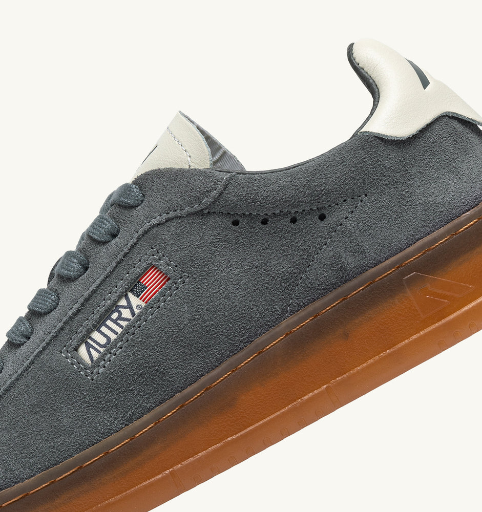 AUTRY - Basket Dallas en daim Marshmallow et cendre