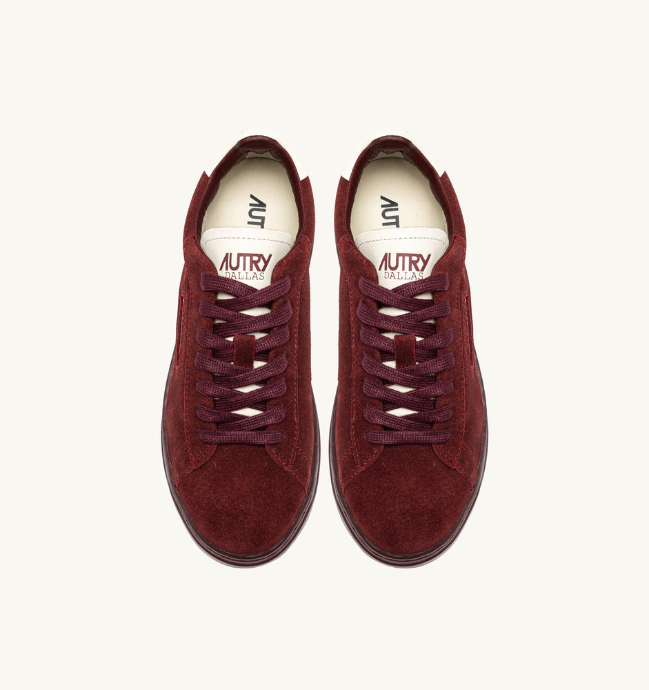 AUTRY - Basket Dallas en daim Marshmallow et bordeaux