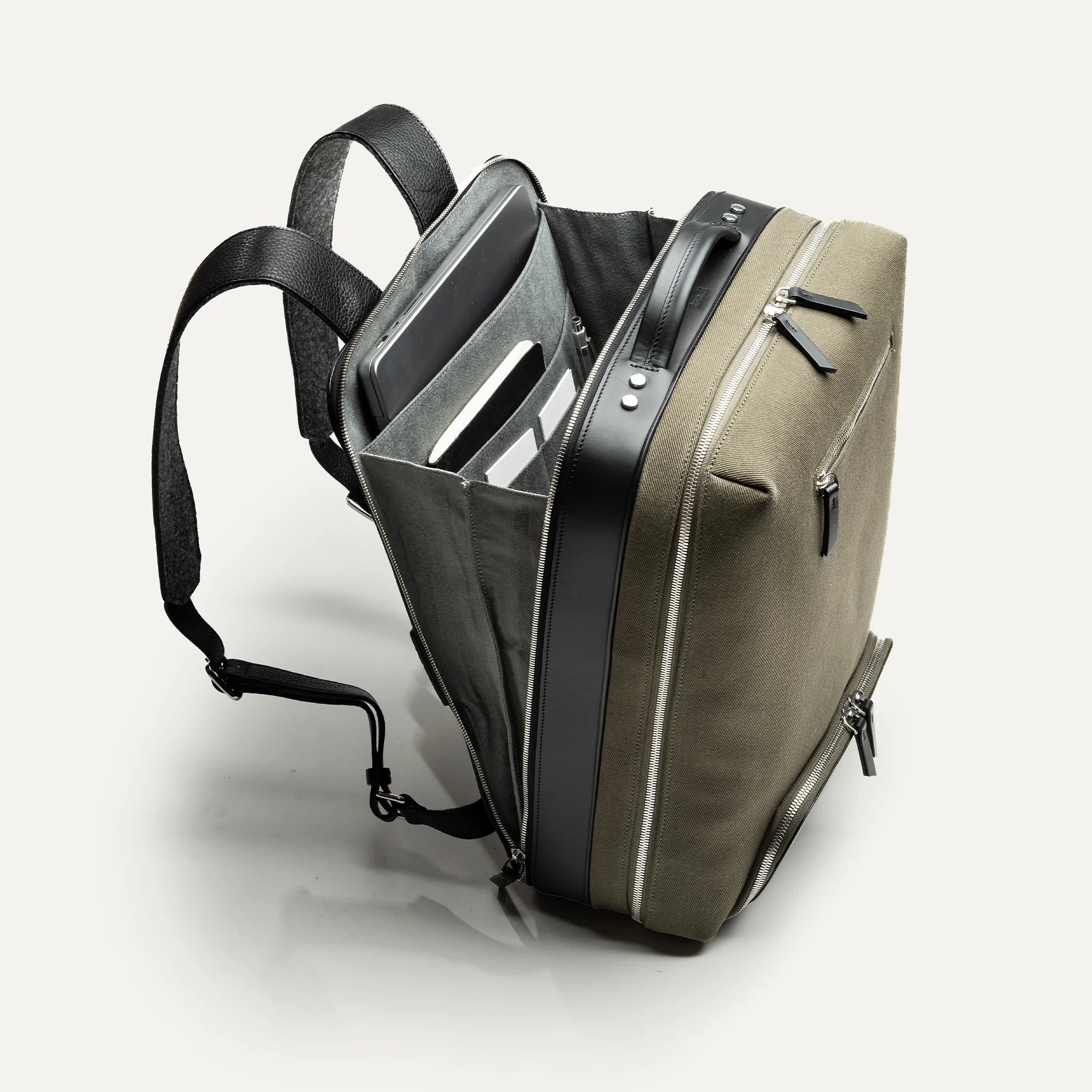 Lundi Paris - Sac à dos Antoine Kaki