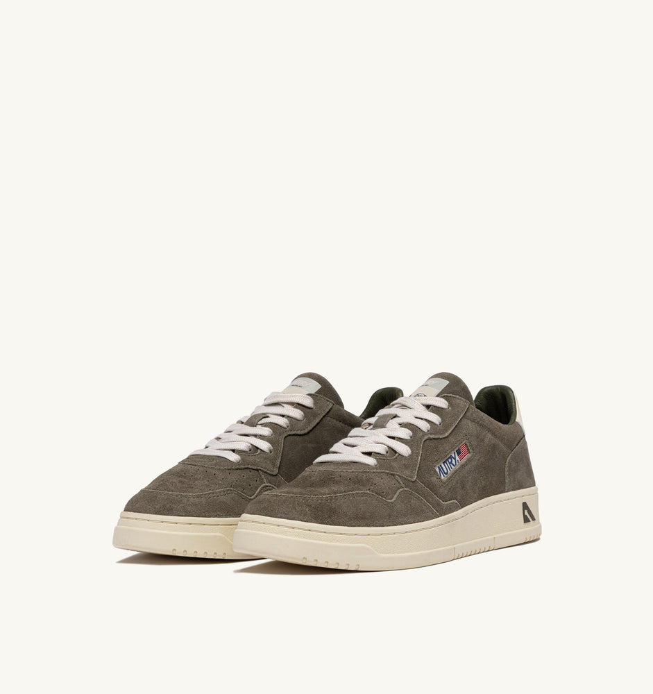 AUTRY - Basket Medalist Low Finish/suede Mislet / White