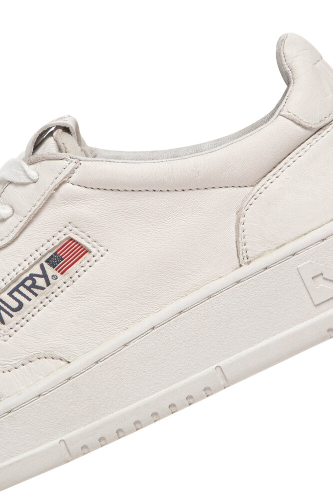 AUTRY - Basket Medalist Low en nappa blanc