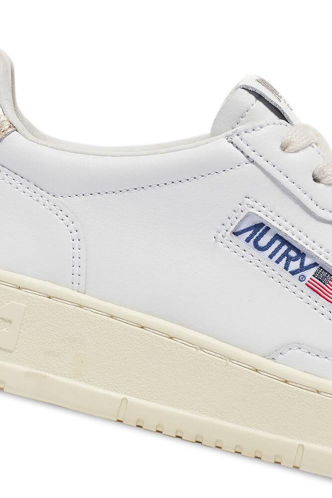 AUTRY - Basket Medalist Low cuir blanc / or métallisé