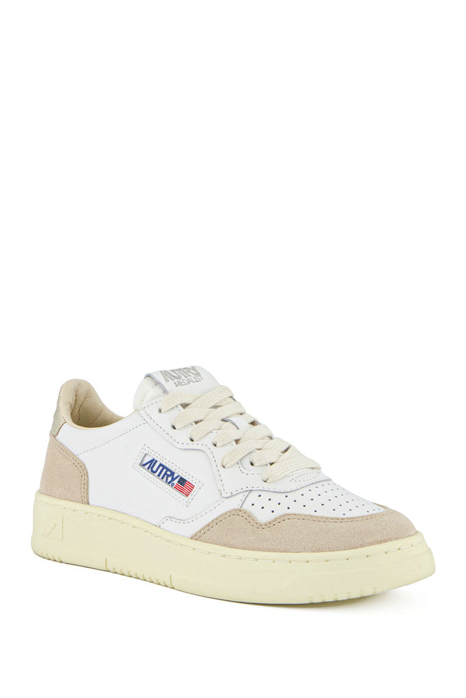 AUTRY - Basket Medalist Low cuir blanc / or / daim beige