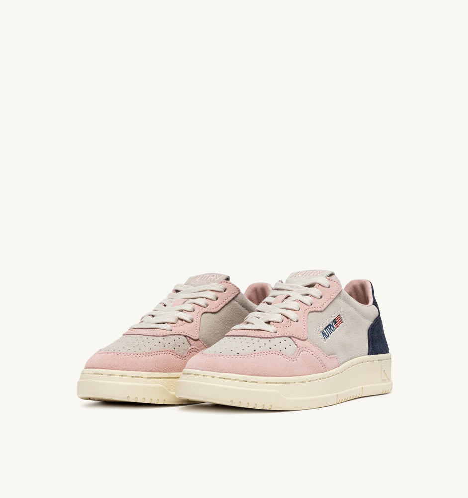 AUTRY - Basket Medalist Low tricolor en daim rose/bleu