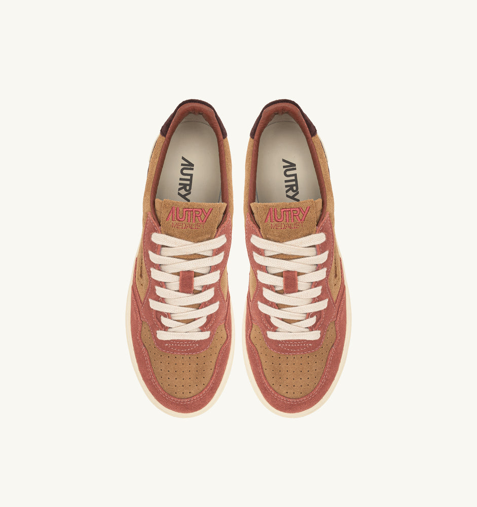AUTRY - Basket Medalist Low tricolor en daim Bonsrt/Wine