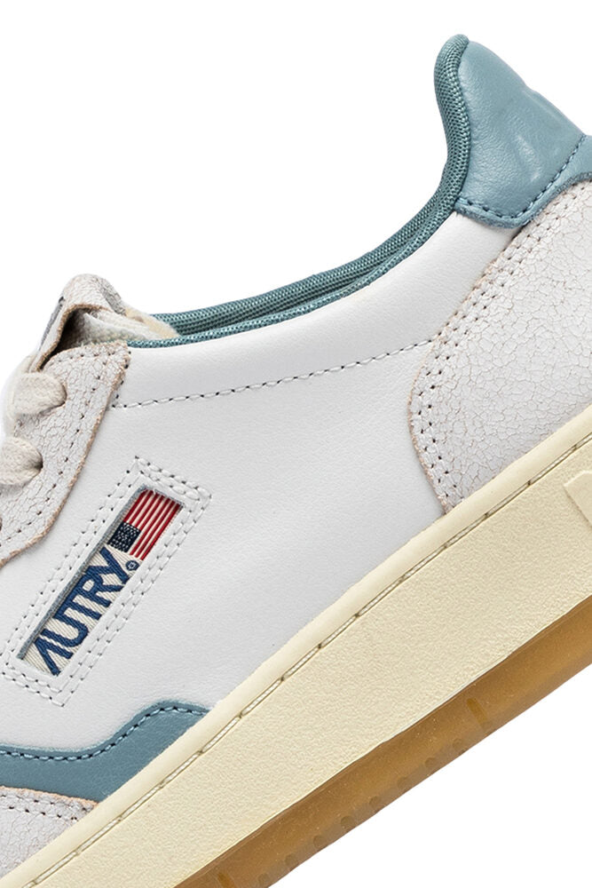 AUTRY - Basket Medalist Low virgin/crack white/celeste