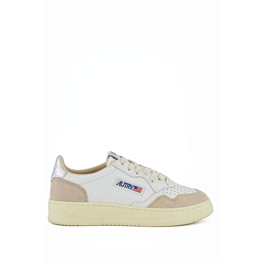 AUTRY - Basket Medalist en Cuir Blanc et Argent et daim beige