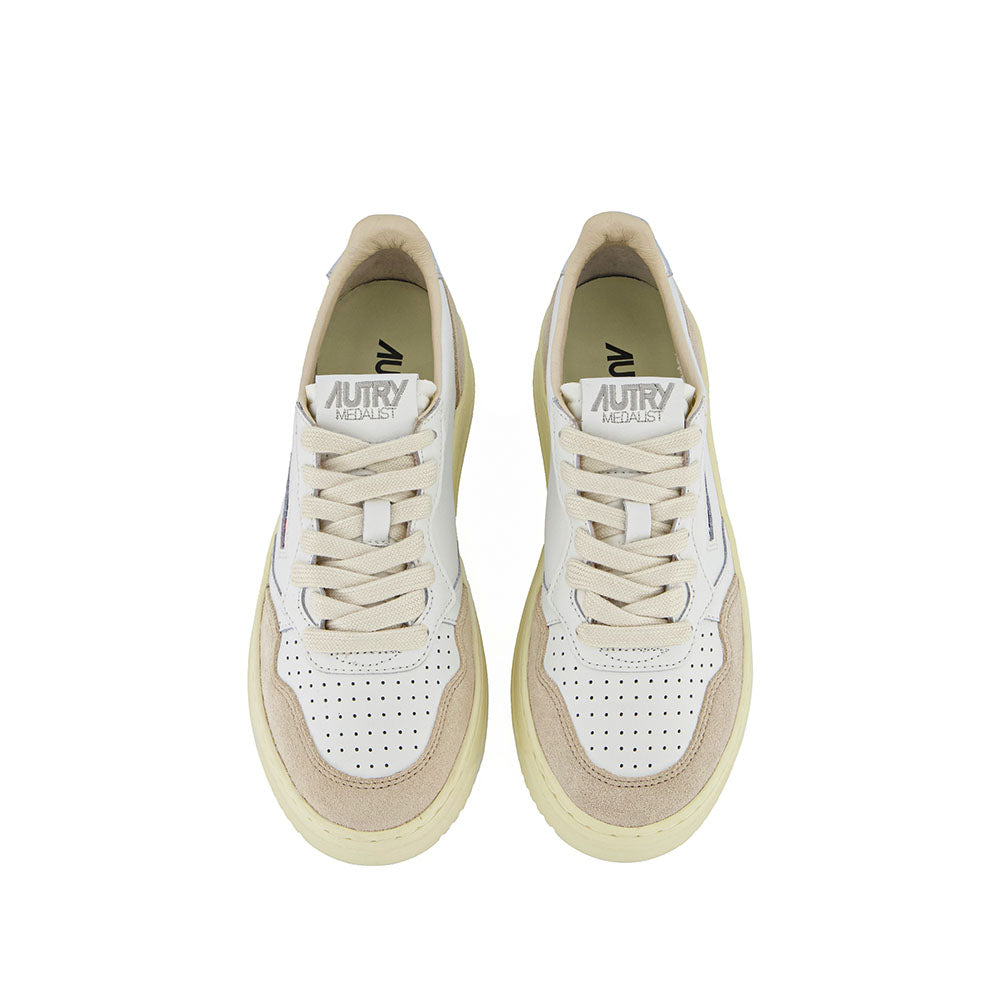 AUTRY - Basket Medalist en Cuir Blanc et Argent et daim beige