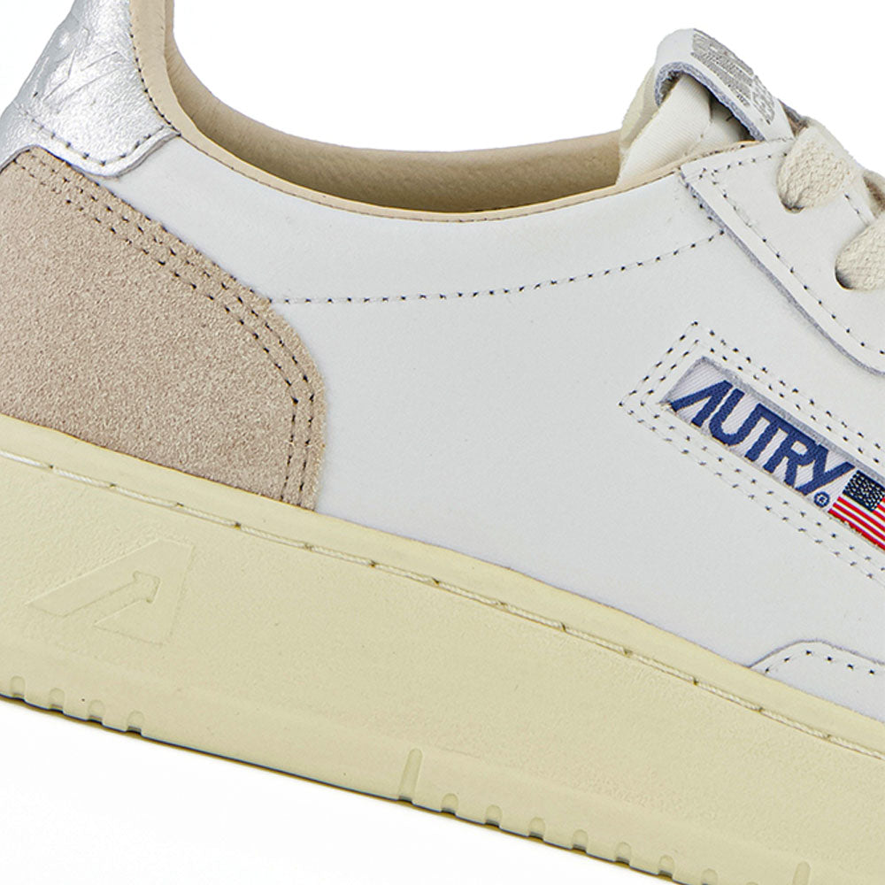 AUTRY - Basket Medalist en Cuir Blanc et Argent et daim beige