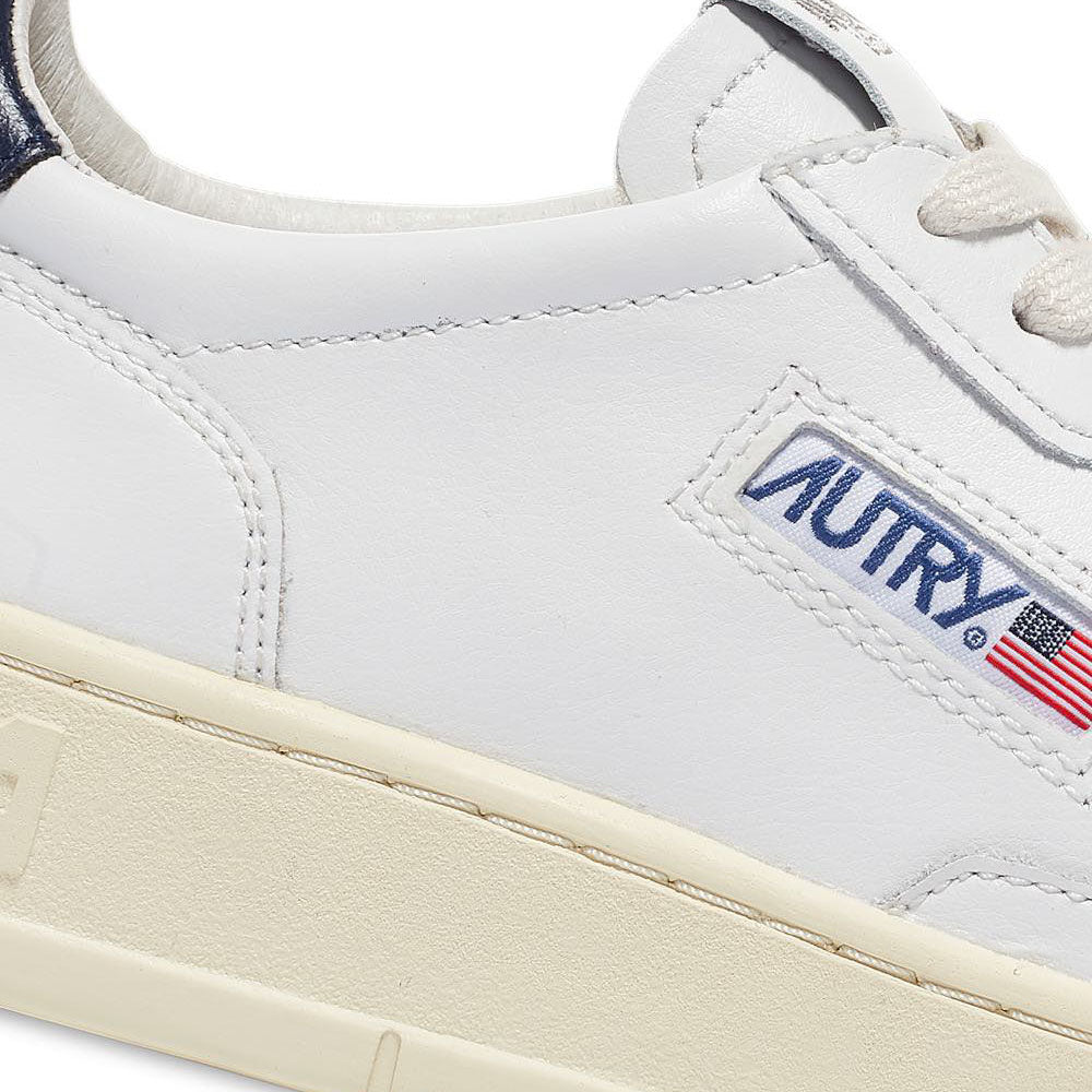 AUTRY - Basket Medalist en Cuir Blanc et Marine
