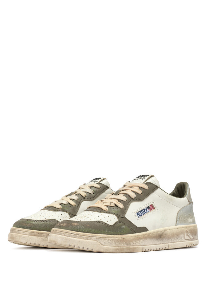 AUTRY - Basket Medalist Super Vintage cuir blanc / vert militaire et argent