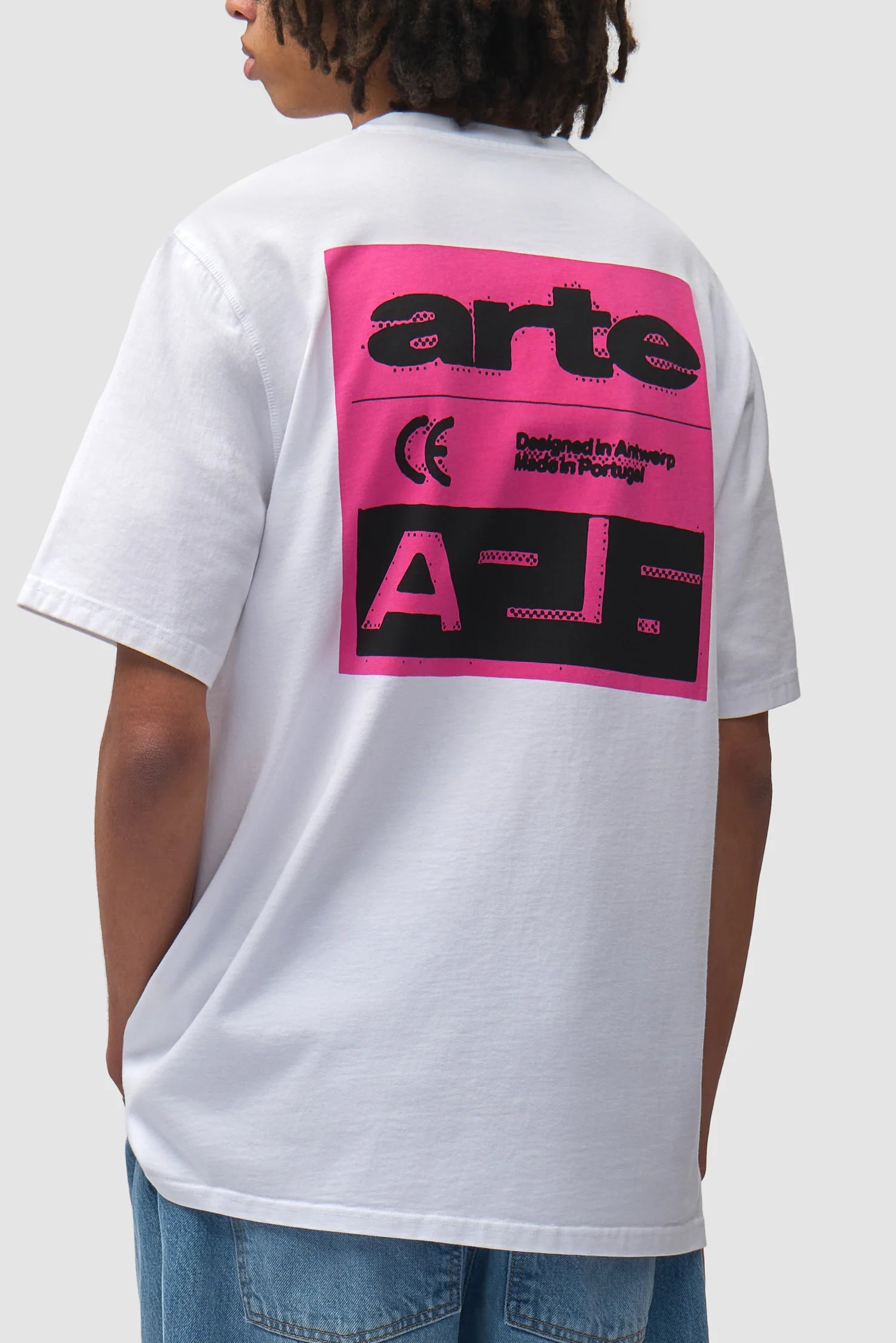Arte - T-shirt Pink Serial White