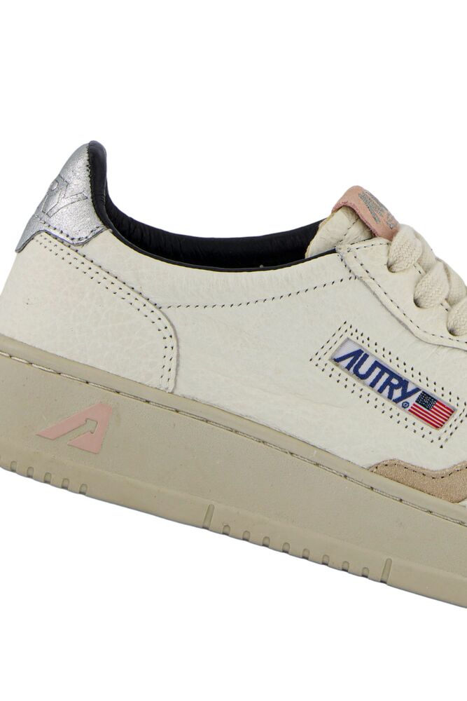 AUTRY - Basket Medalist Low cuir effet éléphant détails argenté et rose poudré