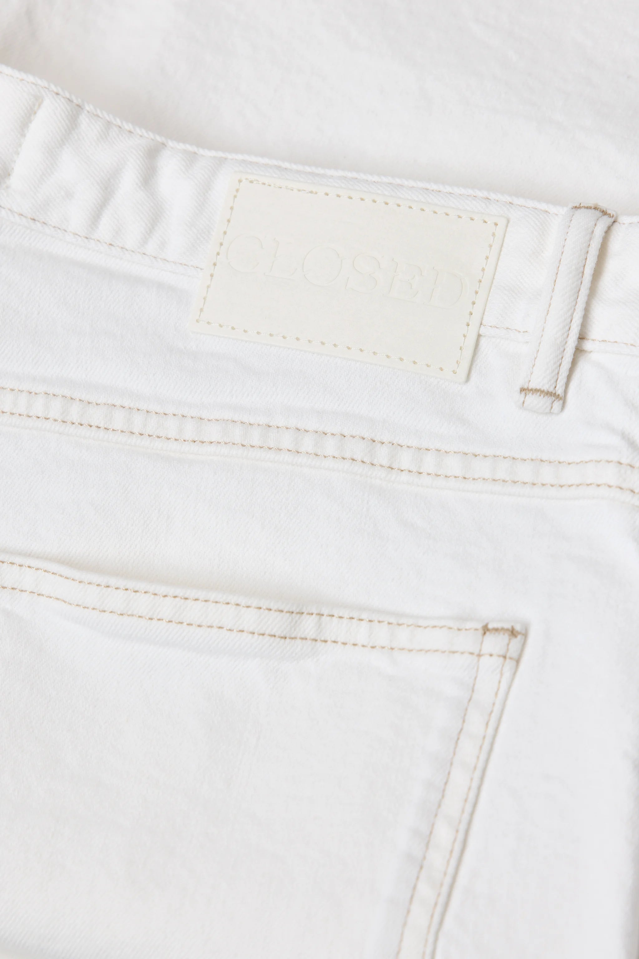 Closed - Short Springdale Relaxed Ivory