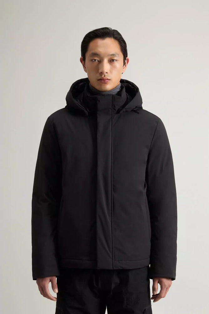 Woolrich - Veste rembourée en nylon élastique à capuche amovible Black