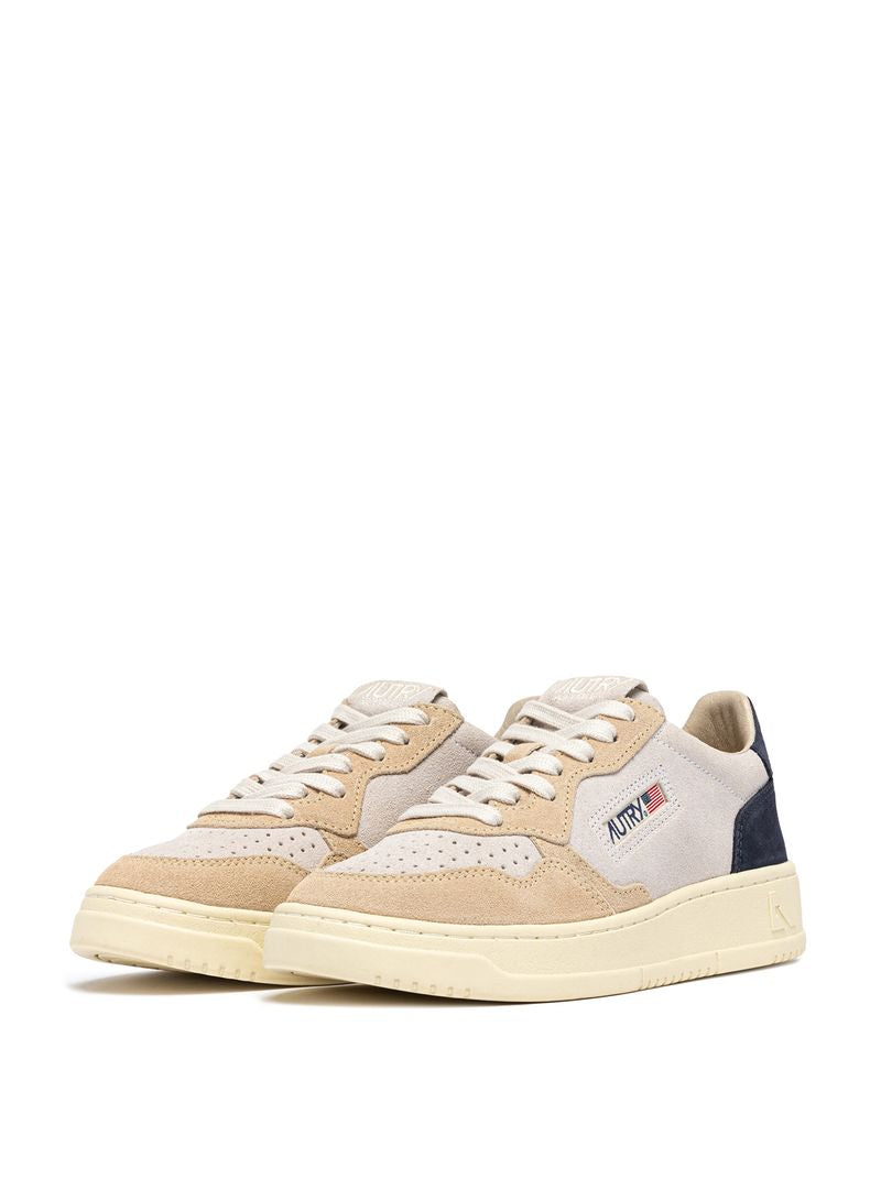 AUTRY - Basket Medalist Low Tricolor suede Sand/SpBlue