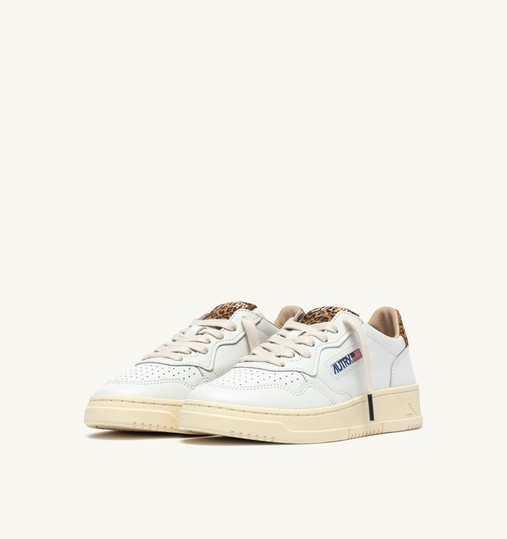 AUTRY - Basket Medalist Low cuir/polace White/leopardPrint