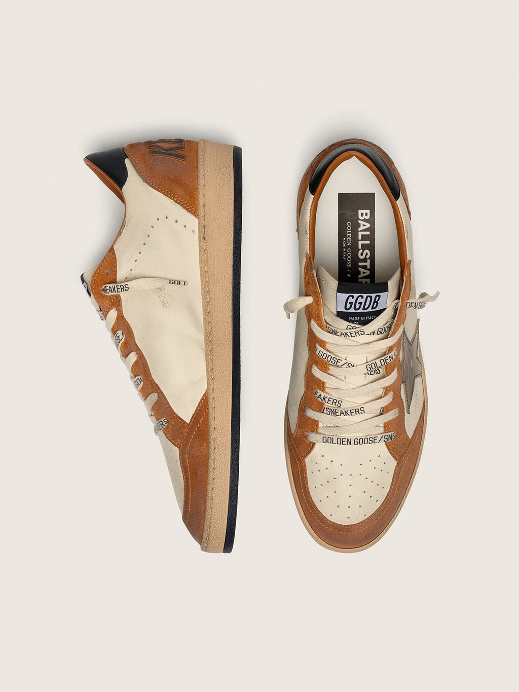 Golden Goose - Ball Star en Cuir Ecru Daim rouille et étoilé dorée