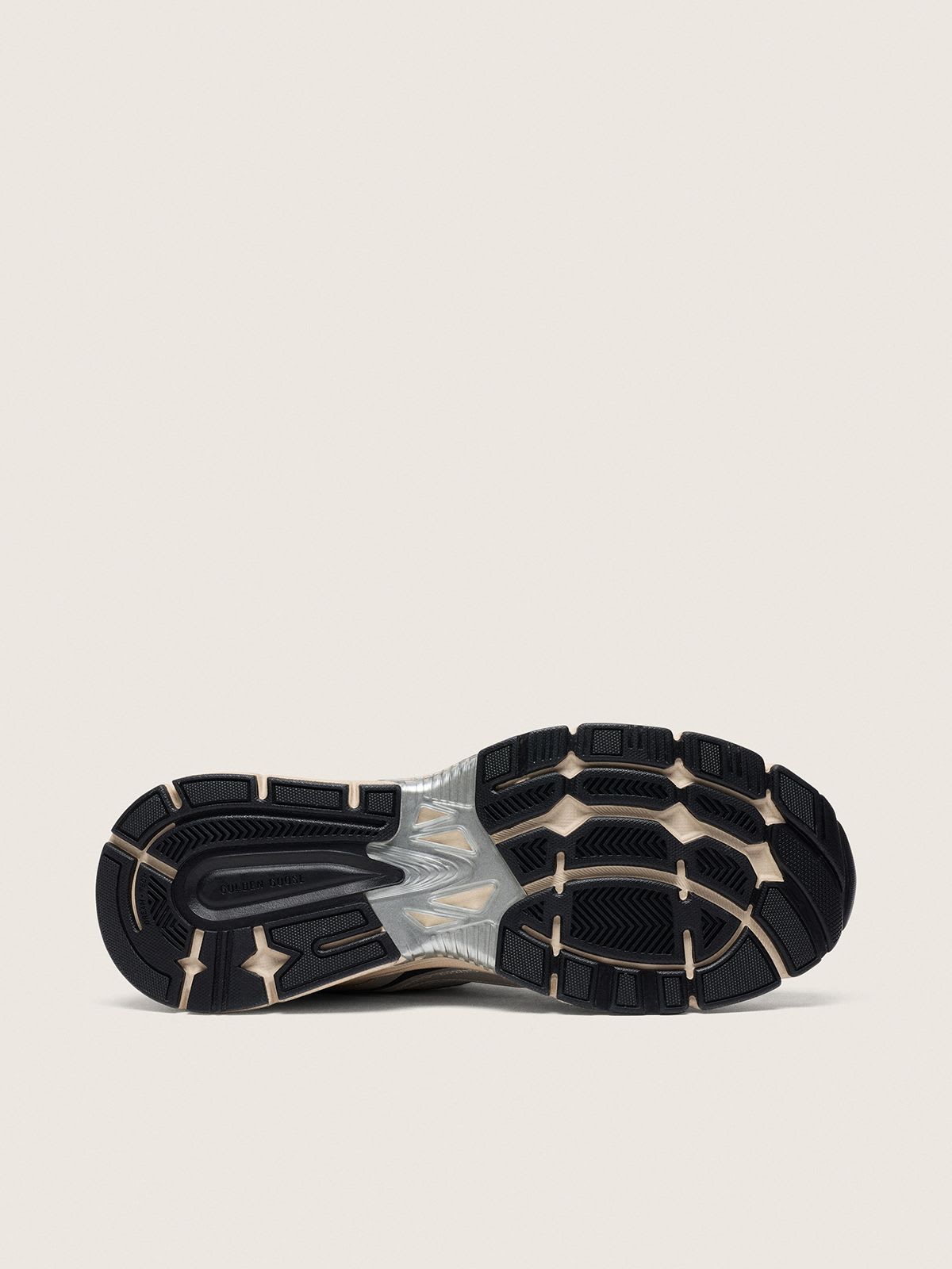 Golden Goose - LightStar en Mesh gris cuir Nappa argenté avec étoile en TPU gris
