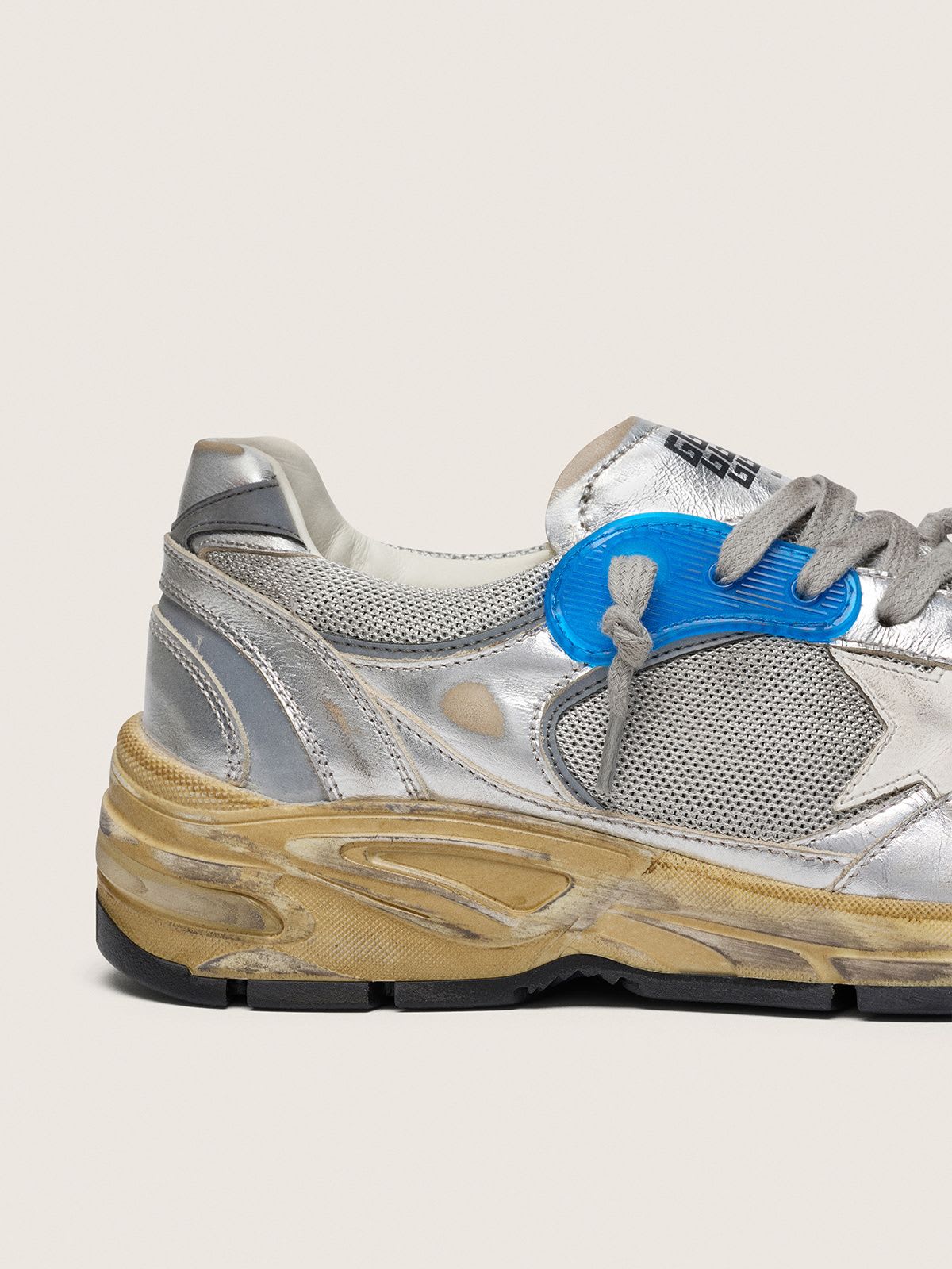 Golden Goose - Running Dad  cuir lamé Argenté et résille avec étoile en cuir Blanc