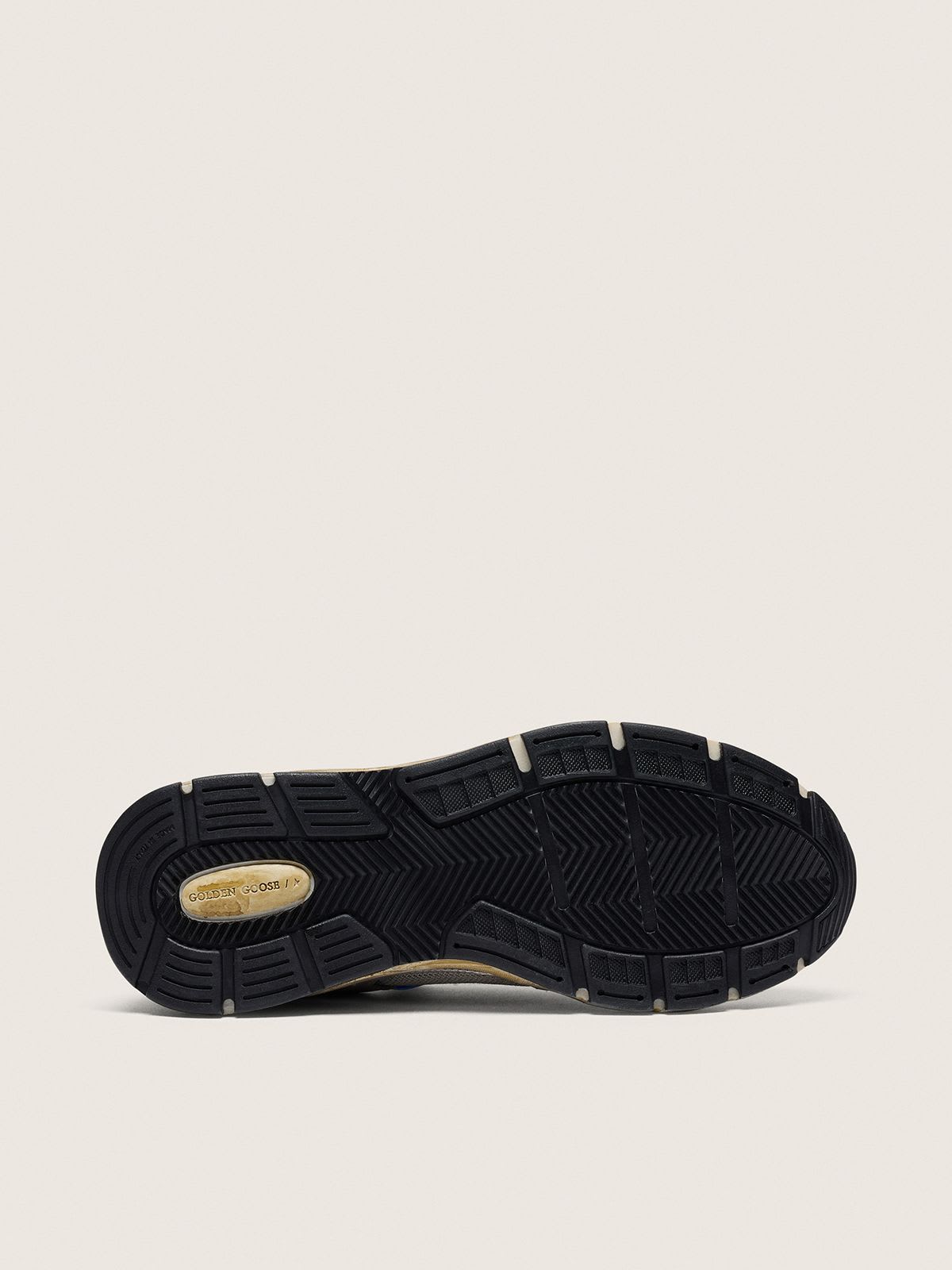 Golden Goose - Running Dad  cuir lamé Argenté et résille avec étoile en cuir Blanc