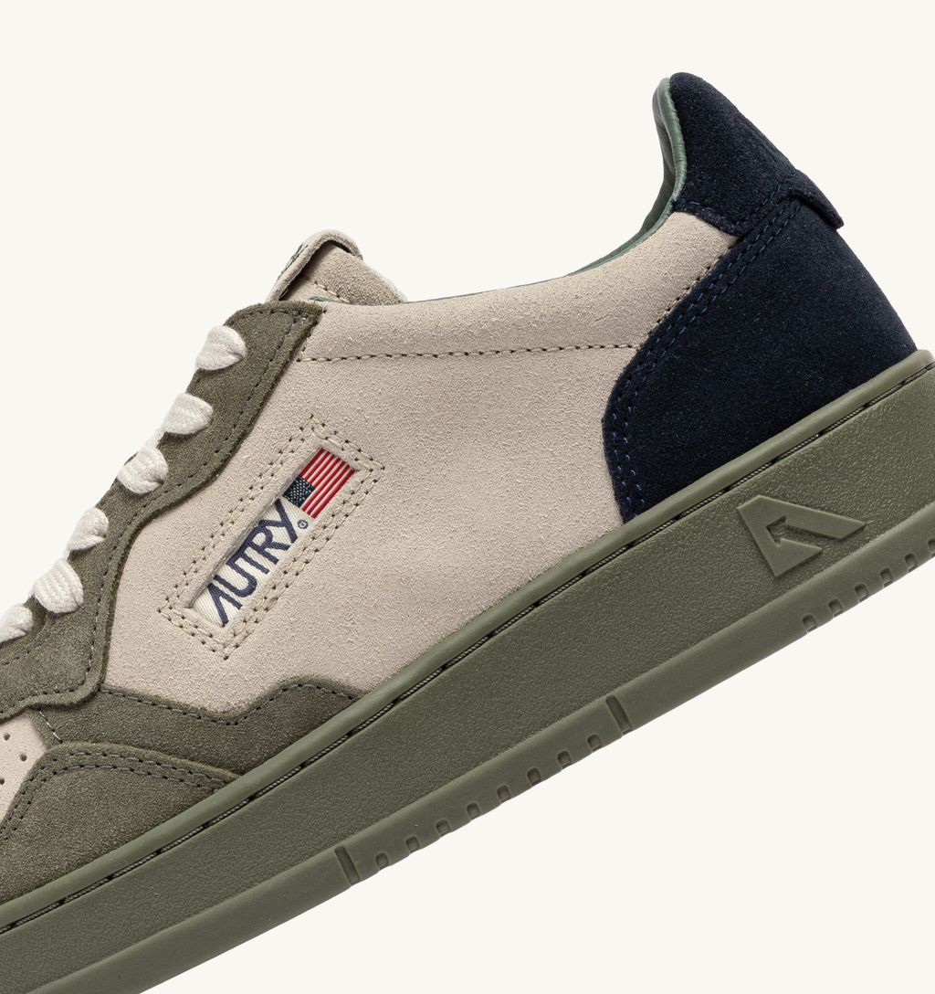 AUTRY - Basket Medalist Low Tricolor suede Space/Sand/Smocked Green
