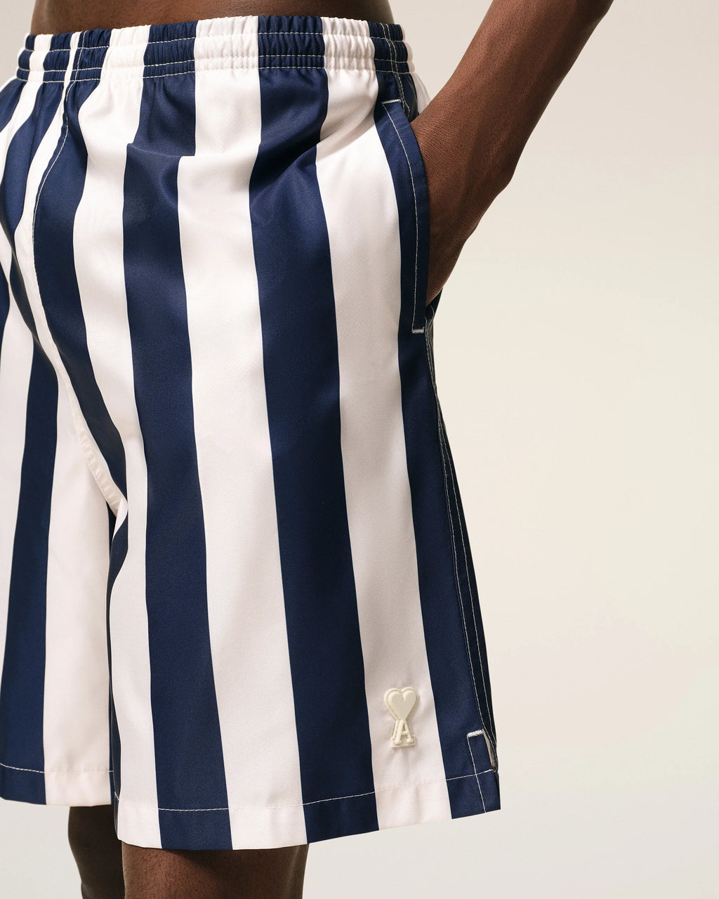 AMI - Maillot de Bain long à Rayure Ami de Coeur Bleu et Blanc